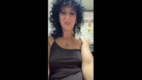 Snapshot of nikpassion123 chatting on December 13, 11:32 pm nikol online show from December 13, 11:32 pm