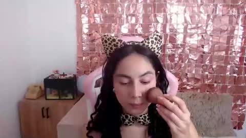 Snapshot of niky_blue chatting on October 14, 11:22 am niky_blue online show from October 14, 11:22 am