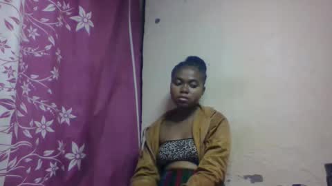 nilah online show from October 29, 9:05 pm