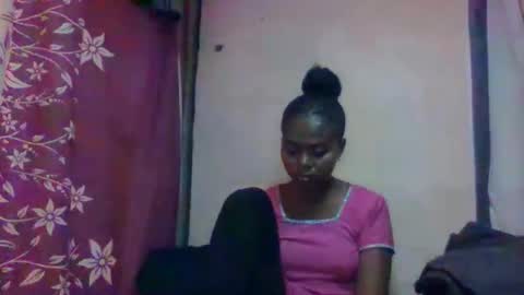 nilah online show from November 6, 6:58 am