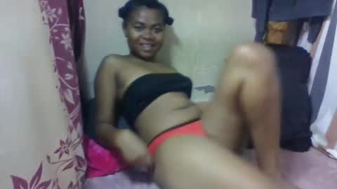 nilah online show from February 11, 7:35 am
