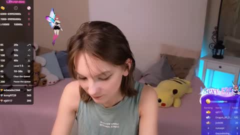 Snapshot of nillie_kelly chatting on December 4, 3:15 am Nillie online show from December 4, 3:15 am