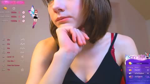 Snapshot of nillie_kelly chatting on December 17, 9:27 pm Nillie online show from December 17, 9:27 pm