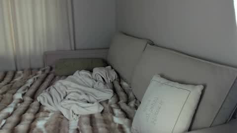 Bella online show from April 15, 5:25 am