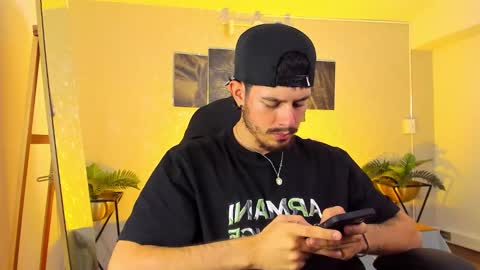 Snapshot of nils_saint chatting on February 19, 4:30 am Nils online show from February 19, 4:30 am