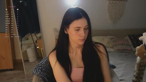 Jennet online show from March 18, 5:49 pm