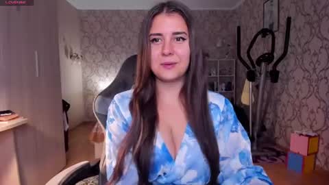 Snapshot of nina__si chatting on June 26, 7:18 pm Nina online show from June 26, 7:18 pm