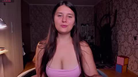 Snapshot of nina__si chatting on June 27, 7:52 pm Nina online show from June 27, 7:52 pm