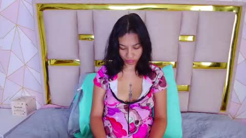 Nina Carther online show from May 6, 11:04 am