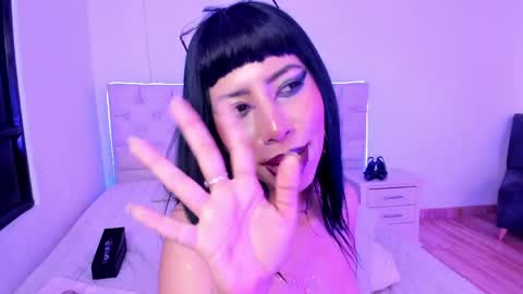 Nina Fox  online show from May 16, 12:18 am