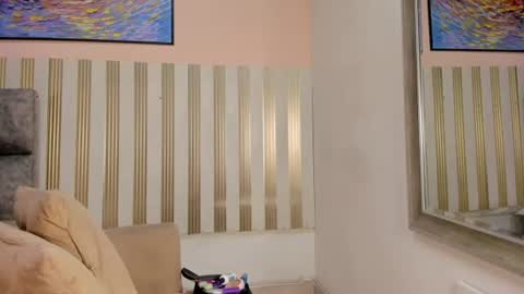 nina_glow_ online show from June 13, 11:19 am