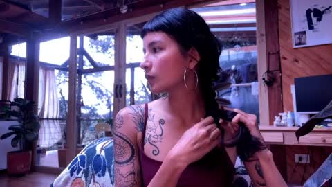 Nina.  online show from March 29, 5:24 pm