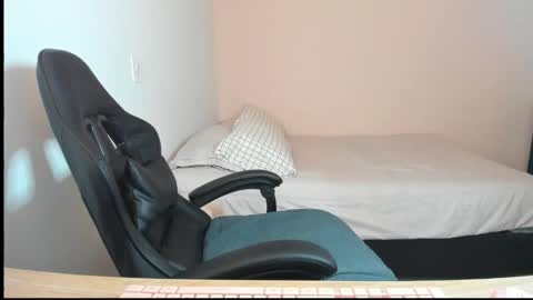  Nina  online show from February 5, 6:12 pm