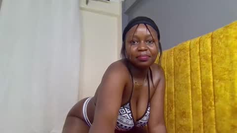 Snapshot of nina_ray1 chatting on October 2, 4:08 am Nina online show from October 2, 4:08 am