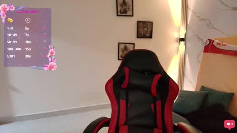  N I N A online show from November 16, 12:33 pm