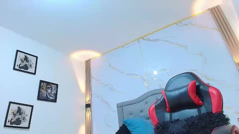  N I N A online show from December 16, 3:50 pm