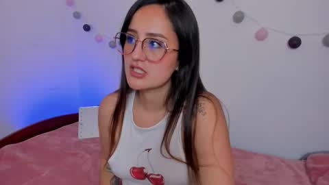 Nina online show from October 22, 4:51 pm