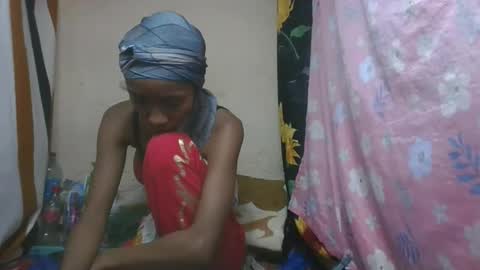 ninaeaa online show from December 18, 7:14 am