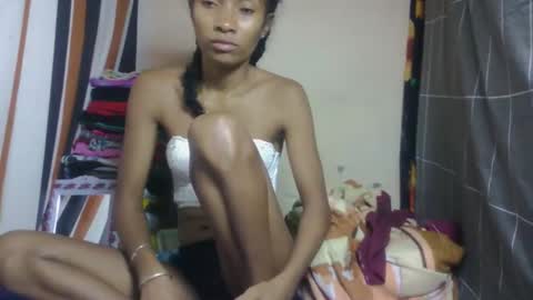 ninaeaa online show from March 13, 10:49 pm