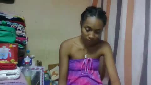 ninaeaa online show from May 9, 12:32 pm