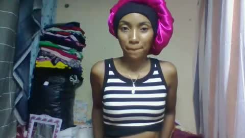 ninaeaa online show from May 19, 7:53 pm