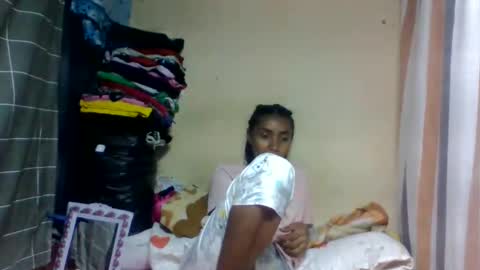 ninaeaa online show from May 20, 7:58 am