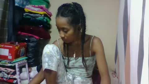 ninaeaa online show from May 23, 7:29 pm