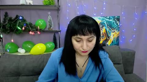 ninaflawlees online show from January 10, 7:11 pm