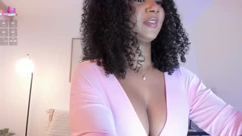 Snapshot of ninag0ld chatting on January 9, 2:14 am Nina Sara online show from January 9, 2:14 am