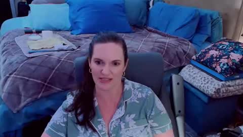 Nina Jaymes online show from June 3, 9:09 pm