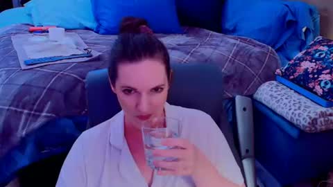 Nina Jaymes online show from July 8, 6:45 pm