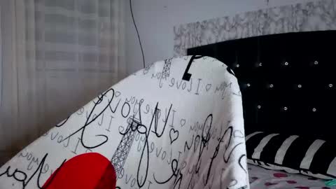 ninasky19 online show from May 21, 1:56 am
