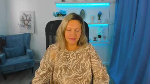 ninastarle online show from September 10, 5:29 am