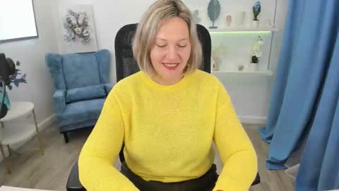 ninastarle online show from October 8, 5:05 am