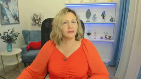 ninastarle online show from May 5, 1:30 pm