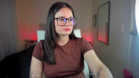 ninavolkov online show from December 21, 12:20 am