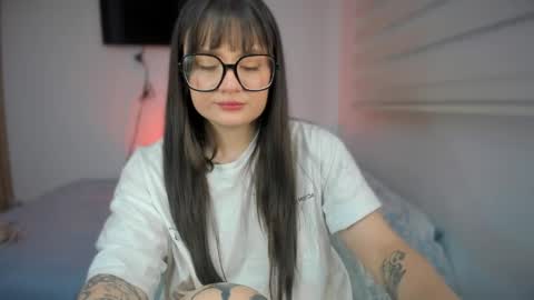 Snapshot of ninavolkov chatting on March 24, 11:43 pm ninavolkov online show from March 24, 11:43 pm