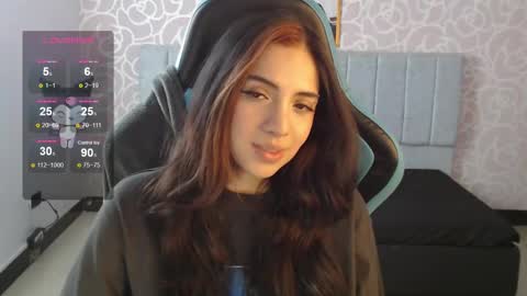 Ninfa  online show from December 9, 8:01 pm