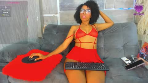Snapshot of nini_beyker chatting on September 27, 1:38 pm nini_beyker online show from September 27, 1:38 pm