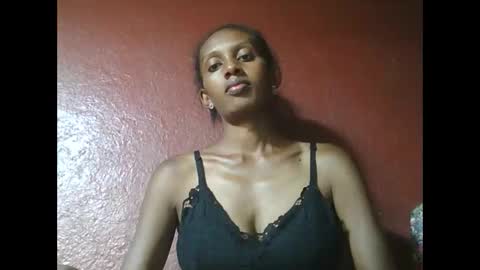 Snapshot of ninie246746 chatting on January 20, 5:37 pm ninie246746 online show from January 20, 5:37 pm