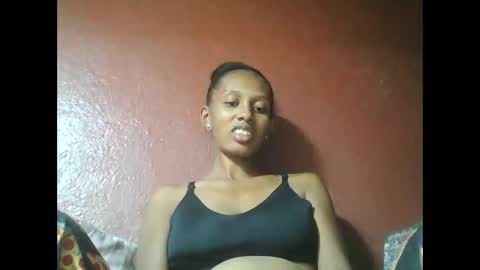 Snapshot of ninie246746 chatting on February 26, 9:53 am ninie246746 online show from February 26, 9:53 am