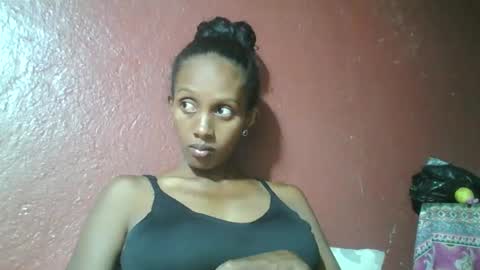 Snapshot of ninie246746 chatting on March 10, 10:04 am ninie246746 online show from March 10, 10:04 am