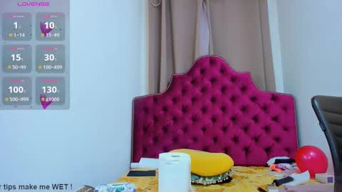 Snapshot of ninna_dee chatting on January 13, 4:39 am nina dee online show from January 13, 4:39 am