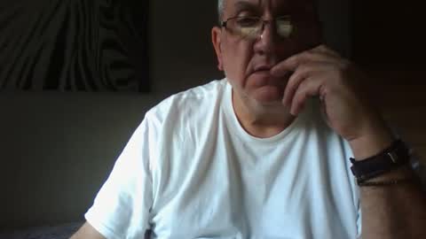 Dennis online show from January 12, 2:55 pm