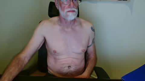 Nipplessilverdad online show from March 9, 9:57 pm
