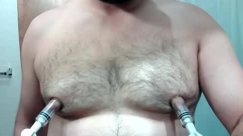 Snapshot of nipps2clamp chatting on October 20, 3:07 am Joe online show from October 20, 3:07 am