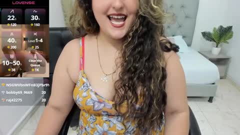 Snapshot of niraksil chatting on December 13, 3:54 pm Niraksil online show from December 13, 3:54 pm