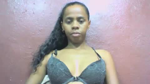 Snapshot of nirinahfy chatting on February 2, 5:21 am nirinahfy online show from February 2, 5:21 am