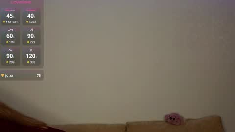 Snapshot of nirvanatwo chatting on December 4, 6:28 pm Lynn online show from December 4, 6:28 pm