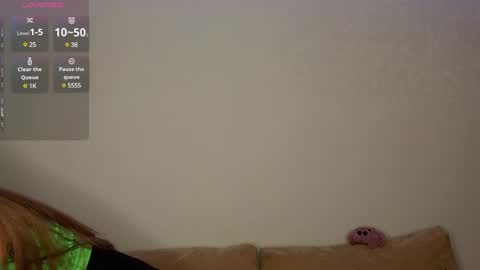 Snapshot of nirvanatwo chatting on December 8, 5:55 pm Lynn online show from December 8, 5:55 pm